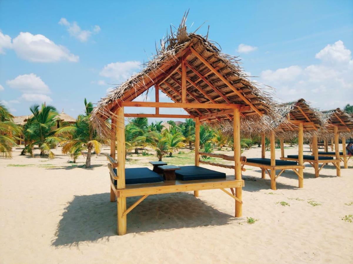 Whisky Point Resort Arugam Bay Buitenkant foto