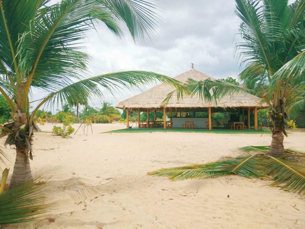 Whisky Point Resort Arugam Bay Buitenkant foto