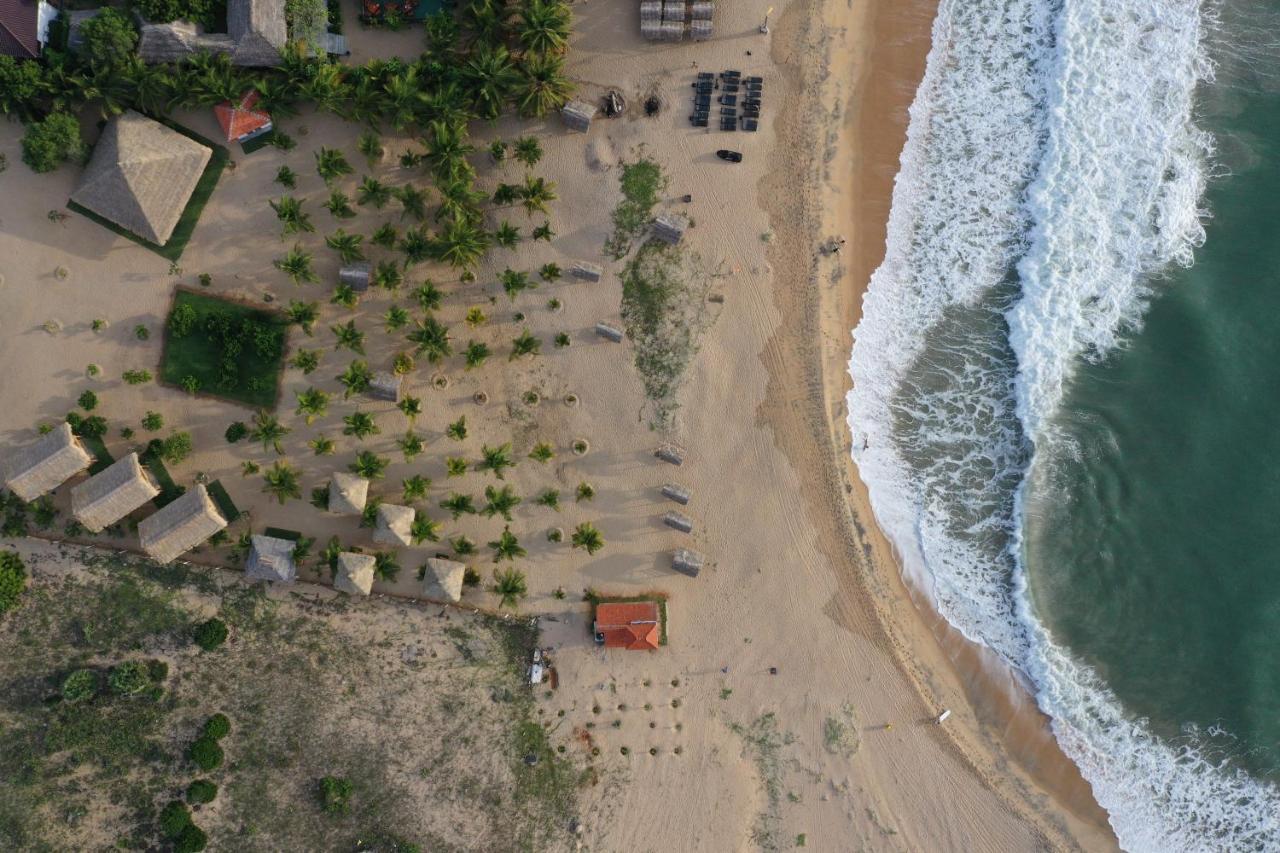 Whisky Point Resort Arugam Bay Buitenkant foto