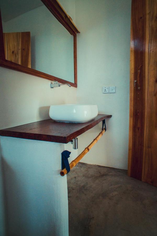 Whisky Point Resort Arugam Bay Buitenkant foto